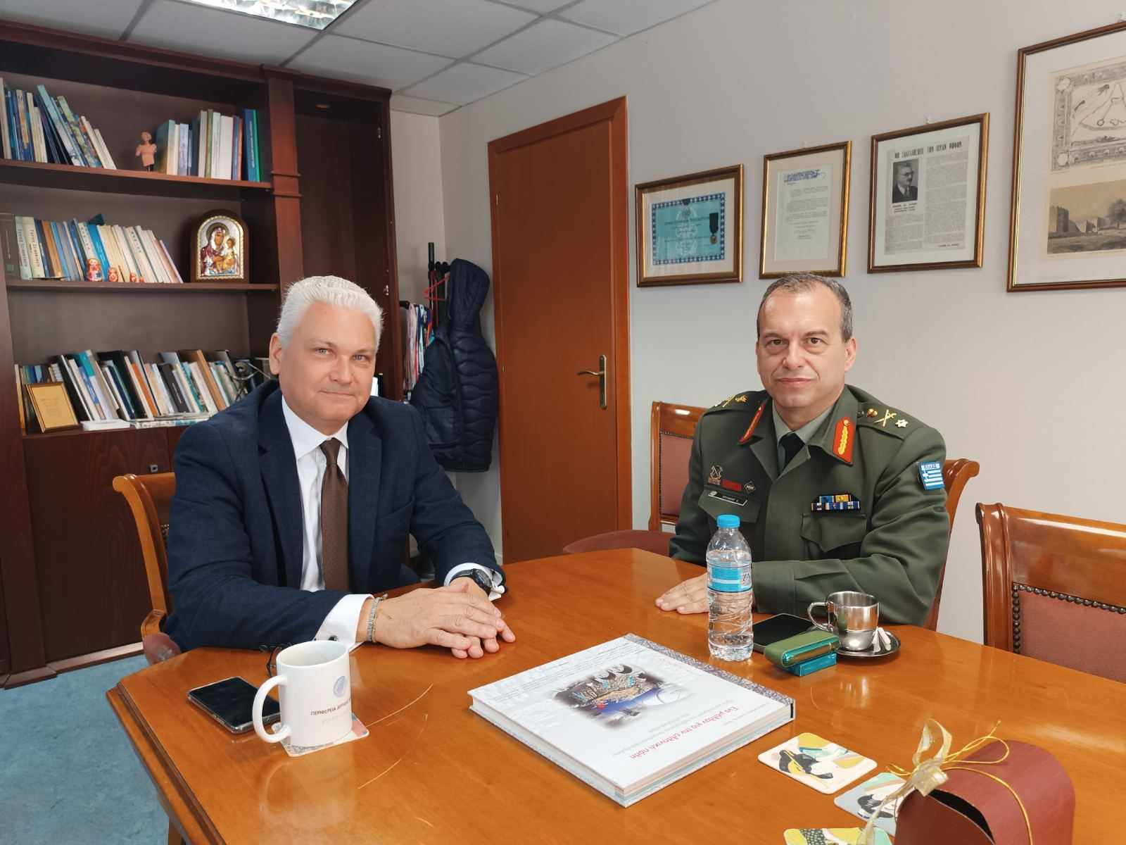 Εθιμοτυπική επίσκεψη του Διοικητή του ΚΕΤχ στον Αντιπεριφερειάρχη Αχαΐας Φ. Ζαΐμη