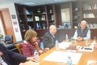 Συνάντηση εργασίας για την εξέλιξη του έργου αποκατάστασης της παραλιακής οδού του Ρίου