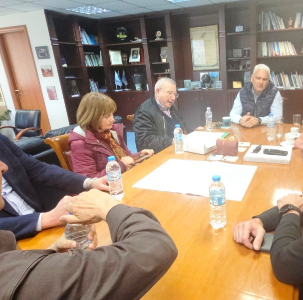 Συνάντηση εργασίας για την εξέλιξη του έργου αποκατάστασης της παραλιακής οδού του Ρίου