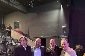 Η θεατρική πρόταση του Χαράλαμπου Μπονάνου