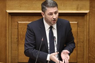 Ανδρουλάκης: «Το μπάζωμα είναι η αρχή της συγκάλυψης - Αύριο πρόταση δυσπιστίας σε μια αναξιόπιστη κυβέρνηση»
