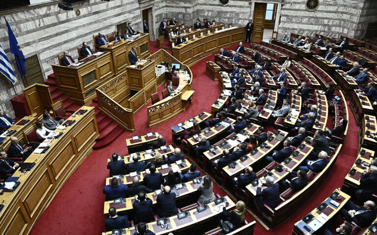 Βουλή: Live η προ ημερησίας συζήτηση για τα Τέμπη - Μητσοτάκης: Δεν θα το βάλουμε κάτω, θα κριθούμε το 2027