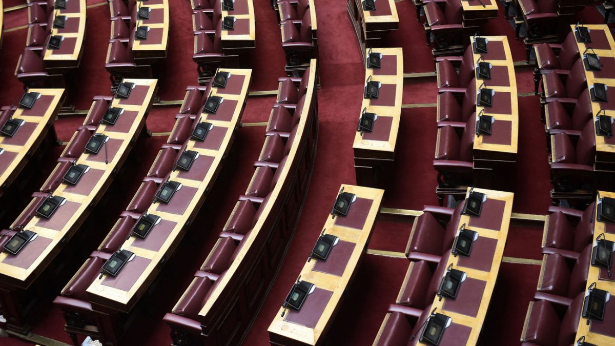 Συγκροτείται σε σώμα η προκαταρκτική για τα Τέμπη – Συμμετέχει ο Ν. Καραθανασόπουλος