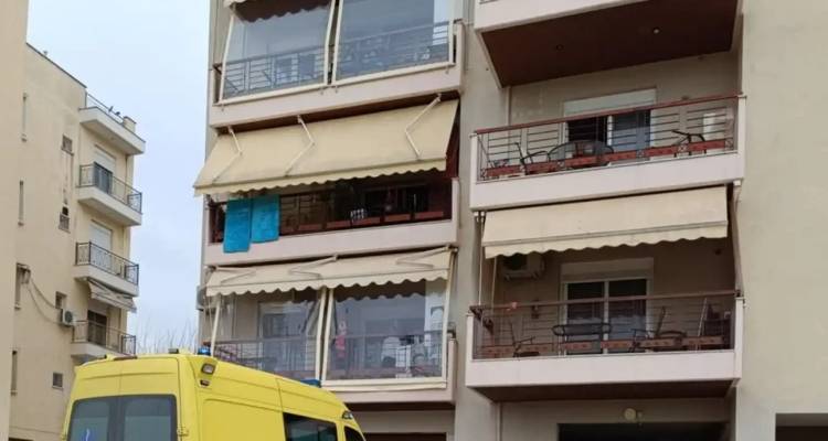 Νέα γυναικοκτονία: Από ακατάσχετη αιμορραγία ξεψύχησε η 44χρονη μετά την επίθεση του συζύγου της