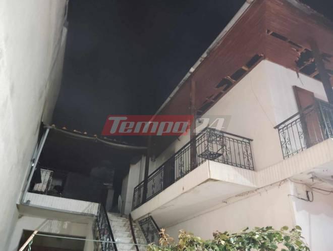 Πάτρα: Κινητοποίηση της Πυροσβεστικής για πυρκαγιά σε σπίτι - Μεγάλες ζημιές στη στέγη (ΦΩΤΟ)
