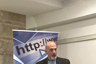 Χαράλαμπος Μπονάνος: Τιμή και ευγνωμοσύνη στις γυναίκες