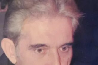 Πάτρα: Συγκλόνισε ο Δημήτρης Μπιτσάκος στο τελευταίο «αντίο» στον πατέρα του