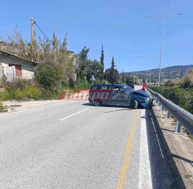 Πάτρα: Αυτοκίνητο "καρφώθηκε" σε μπάρες στην Ελευθερίου Βενιζέλου - ΦΩΤΟ