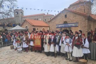Εντυπωσιακή αναπαράσταση της έναρξης της επανάστασης στην Αγία Λαύρα