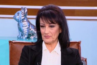 Μαρίνα Βλαχάκη: «Όταν γνώρισα τον Στράτο Διονυσίου ήταν και με μια άλλη γυναίκα»