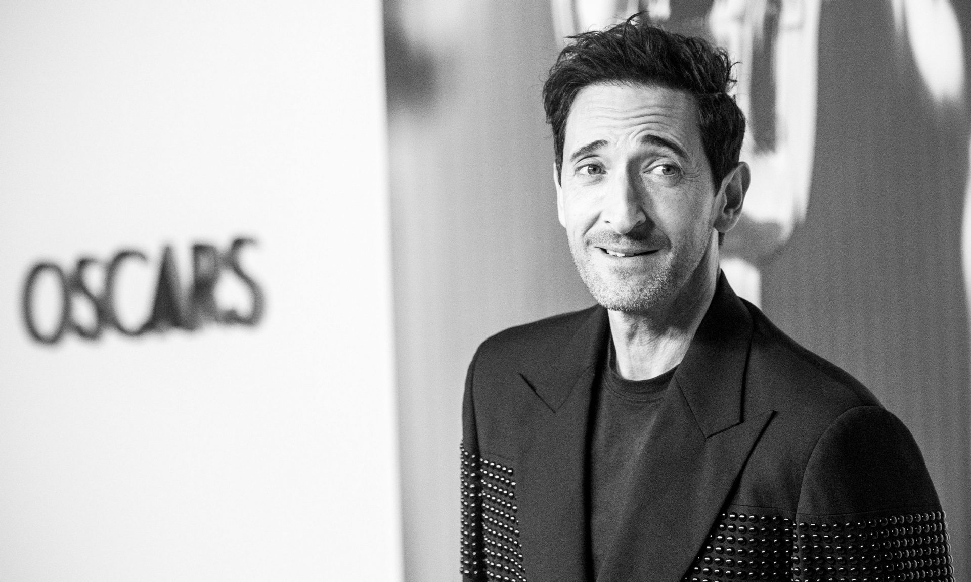 Όσκαρ 2025: H κίνηση του Έιντριεν Μπρόντι την ώρα που ανεβαίνει στη σκηνή...