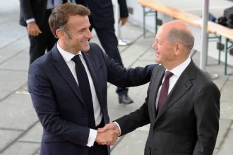 Βερολίνο: Συνάντηση εργασίας με τον Όλαφ Σολτς θα έχει την ερχόμενη Τρίτη ο Εμανουέλ Μακρόν