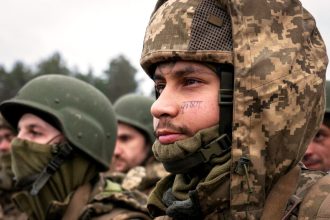 Ρωσία: Το υπουργείο Άμυνας αρχίζει την εκστρατεία της εαρινής επιστράτευσης για 160.000 νέους