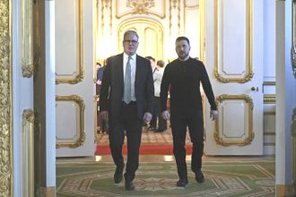Εκπρόσωπος Στάρμερ: «Υπάρχει ξεκάθαρα ένας αριθμός επιλογών στο τραπέζι» για την εκεχειρία στην Ουκρανία