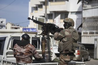 Συρία: Λουτρό αίματος με πάνω από 1.000 νεκρούς – Σοκαριστικές μαρτυρίες