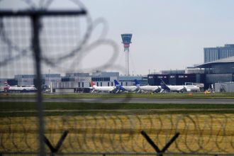 Διευθύνων σύμβουλος Χίθροου: Το αεροδρόμιο δεν μπορεί να προφυλαχτεί 100% από ορισμένα περιστατικά