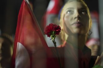 Τουρκία: Κάλεσμα της αντιπολίτευσης για γενίκευση των μαζικών κινητοποιήσεων