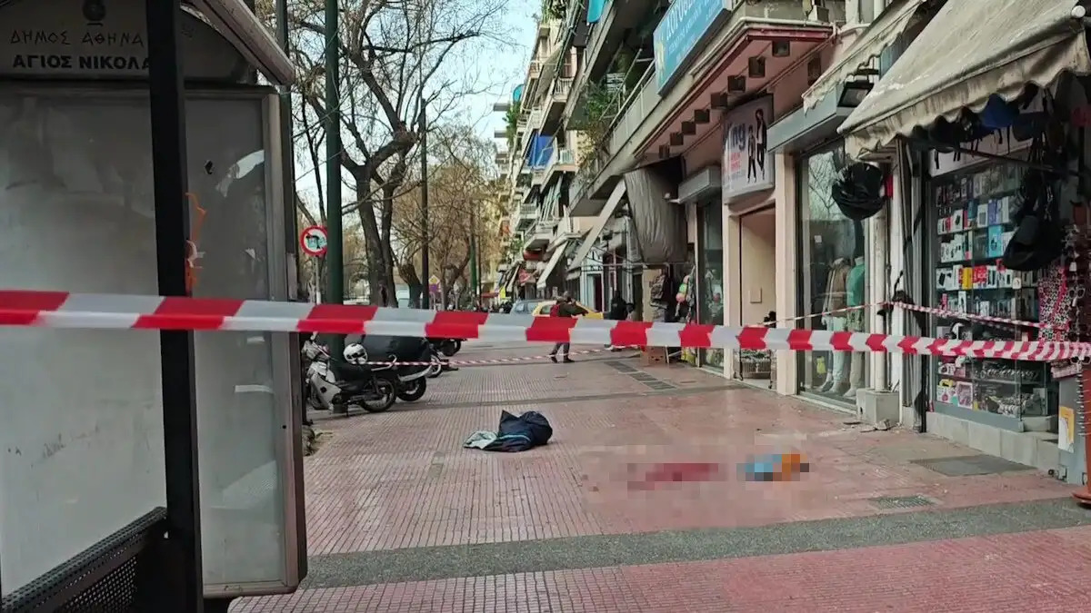 Άνδρας έπεσε στο κενό από τον τέταρτο όροφο πολυκατοικίας