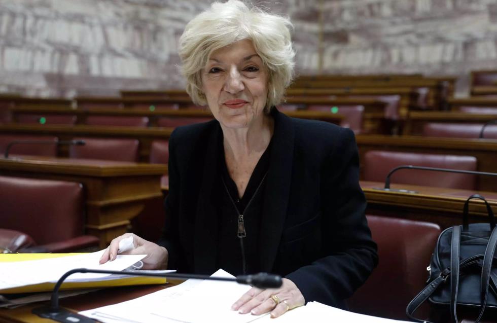 Σία Αναγνωστοπούλου: Κινήσεις ακτιβισμού και ...αυταρχισμού