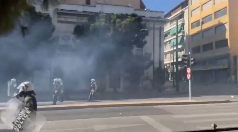 Ένταση και χημικά με «φόντο» την Ημέρα της Γυναίκας – 14 προσαγωγές στην Αθήνα