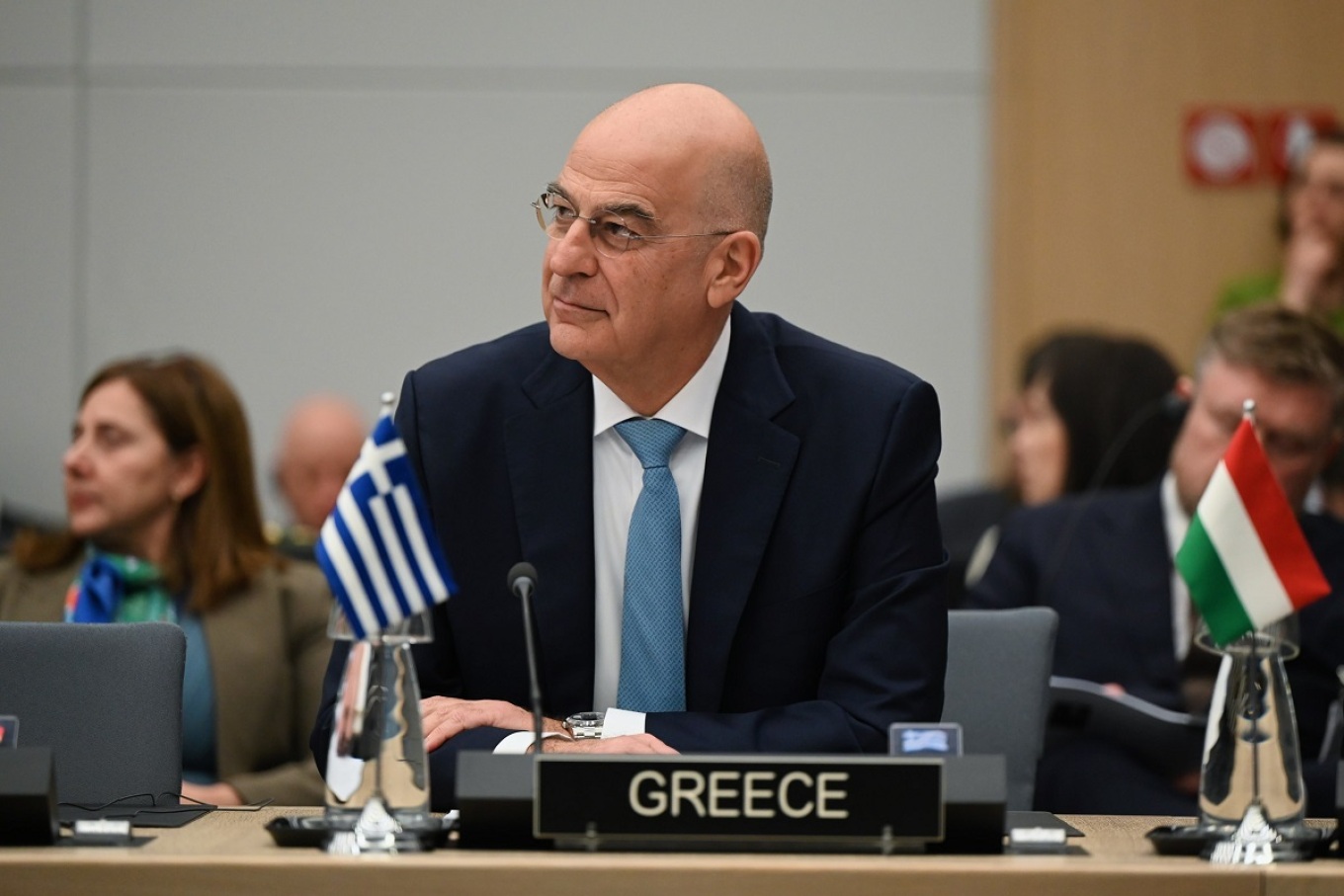 Δένδιας: Eκφράζω την ευγνωμοσύνη μου στις γυναίκες οι οποίες στελεχώνουν τις Ένοπλες Δυνάμεις