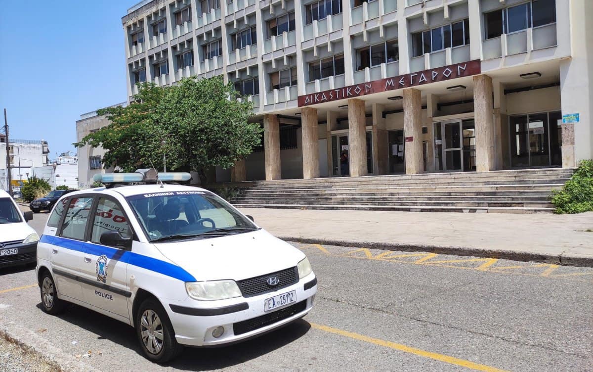 Προφυλακιστέοι και οι άλλοι δύο ανήλικοι που "άδειασαν" κοσμηματοπωλείο στο Αγρίνιο