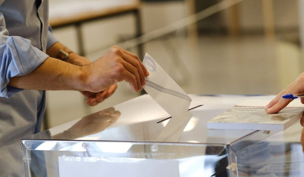 Δημοσκόπηση GPO: Πρωτιά για τη ΝΔ, μάχη «στήθος με στήθος» μεταξύ ΠΑΣΟΚ και Πλεύσης Ελευθερίας για τη 2η θέση