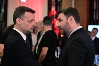 Συνεργάτες Δούκα για παραπομπή Μπατζελή στην επιτροπή Δεοντολογίας του ΠΑΣΟΚ - Δεν γίνεται να εφαρμόζονται δύο μέτρα και δύο σταθμά