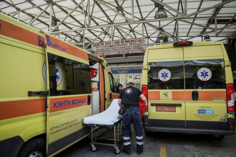 Με βραχιολάκι στις εφημερίες των νοσοκομείων