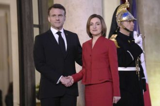 Γαλλία: Ο πρόεδρος Μακρόν καταδικάζει τις «ρωσικές προσπάθειες αποσταθεροποίησης» της Μολδαβίας