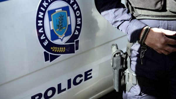 Αχαΐα: Στην "φάκα" της ΕΛ.ΑΣ άνδρας που εξαπατούσε ηλικιωμένες