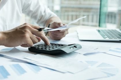 Μητρώο Παροχών: Το «μάτι» της ΑΑΔΕ σε όλα τα επιδόματα με διασταυρώσεις σε πραγματικό χρόνο, τι αλλάζει