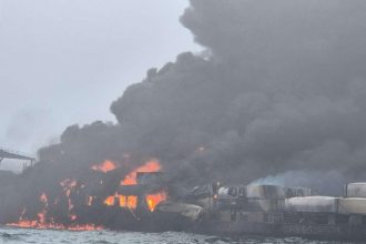 Βόρεια Θάλασσα: Συγκρούστηκαν δεξαμενόπλοιο και φορτηγό πλοίο – Μεγάλη επιχείρηση διάσωσης (ΦΩΤΟ)