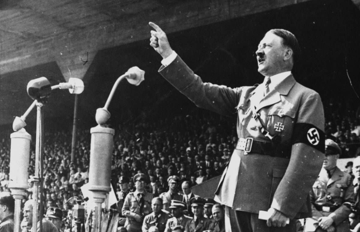 Πέθανε ο άνθρωπος που υποστήριζε ότι είναι ο τελευταίος απόγονος του Αδόλφου Χίτλερ