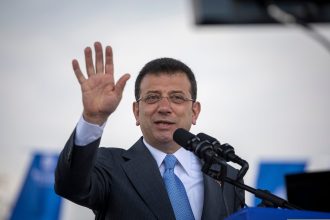 Νέο μήνυμα Ιμάμογλου: «Ορκίζομαι ότι θα τους κάνω να πληρώσουν»