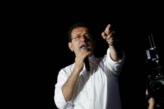 Τουρκία: Μαζικά στις κάλπες για τον Ιμάμογλου παρά την προφυλάκισή του