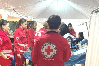 Ο Ελληνικός Ερυθρός Σταυρός αντιμετώπισε επιτυχώς 147 έκτακτα περιστατικά το Σάββατο στο καρναβάλι της Πάτρας (ΦΩΤΟ - ΒΙΝΤΕΟ)