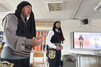 Εκπαιδευτική επίσκεψη του Φάρου Ποντίων στο Γυμνάσιο Ρίου - ΦΩΤΟ