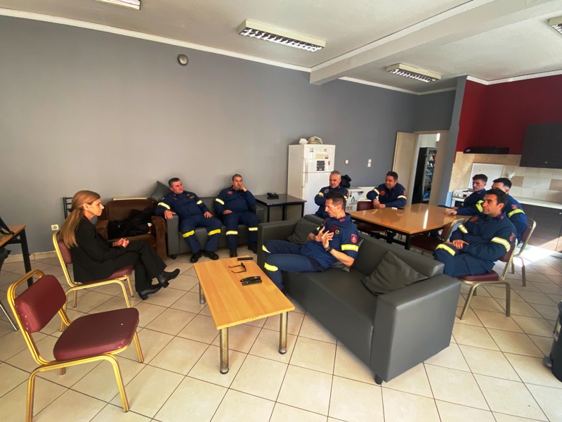 Επίσκεψη Κατερίνας Σολωμού στον 1ο Πυροσβεστικό Σταθμό Πατρών