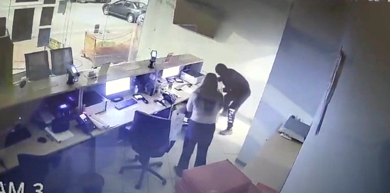 ΕΛ.ΑΣ: Εξιχνιάστηκε η ληστεία στην εταιρεία κούριερ στο Αγρίνιο ΒΙΝΤΕΟ