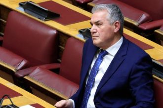 Δημήτρης Κυριαζίδης: Διεγράφη από την ΚΟ της ΝΔ μετά το χυδαίο σχόλιο προς την Ζωή Κωνσταντοπούλου