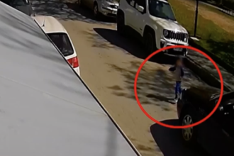 «Πετάχτηκε μπροστά μου και δεν πρόλαβα να αντιδράσω» είπε ο οδηγός που παρέσυρε τον 3χρονο στη Λάρισα