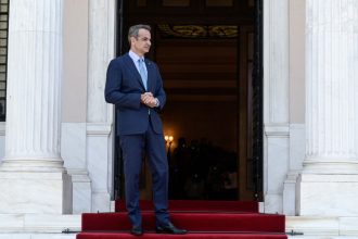 Η ανατομία της νέας κυβέρνησης: Οι πιο φρέσκοι 40άρηδες και τα 15 νέα πρόσωπα