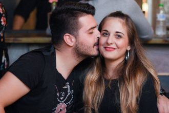 Νεκρό ζευγάρι στον Βόλο: "Μας είπαν ότι δεν μπόρεσαν να σώσουν τα παιδιά"