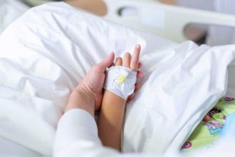 9χρονος πνίγηκε τρώγοντας πορτοκάλι στο σχολείο - Μεταφέρθηκε στη ΜΕΘ Παίδων