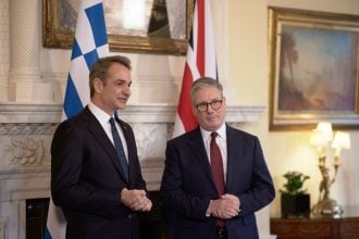 Επικοινωνία Μητσοτάκη - Στάρμερ για την Ουκρανία - Τι συζητήθηκε