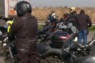 Τέμπη: Συμβολική μοτοπορεία στη μνήμη των 57 θυμάτων του τραγικού δυστυχήματος