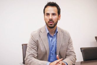 Ν. Ρωμανός για ΣΥΡΙΖΑ: Δεν λένε καμία κουβέντα για το νέο οχετό του ευρωβουλευτή, Νίκου Παππά