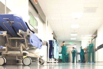 Πάτρα: Στο νοσοκομείο με μηνιγγίτιδα 3χρονο αγοράκι - Τι λέει η Άννα Μαστοράκου