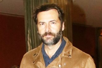 Παναγιώτης Μπουγιούρης για τον θάνατο του πατέρα του: Με άφησε μετέωρο, δεν κατανόησα ποτέ ότι έφυγε για πάντα